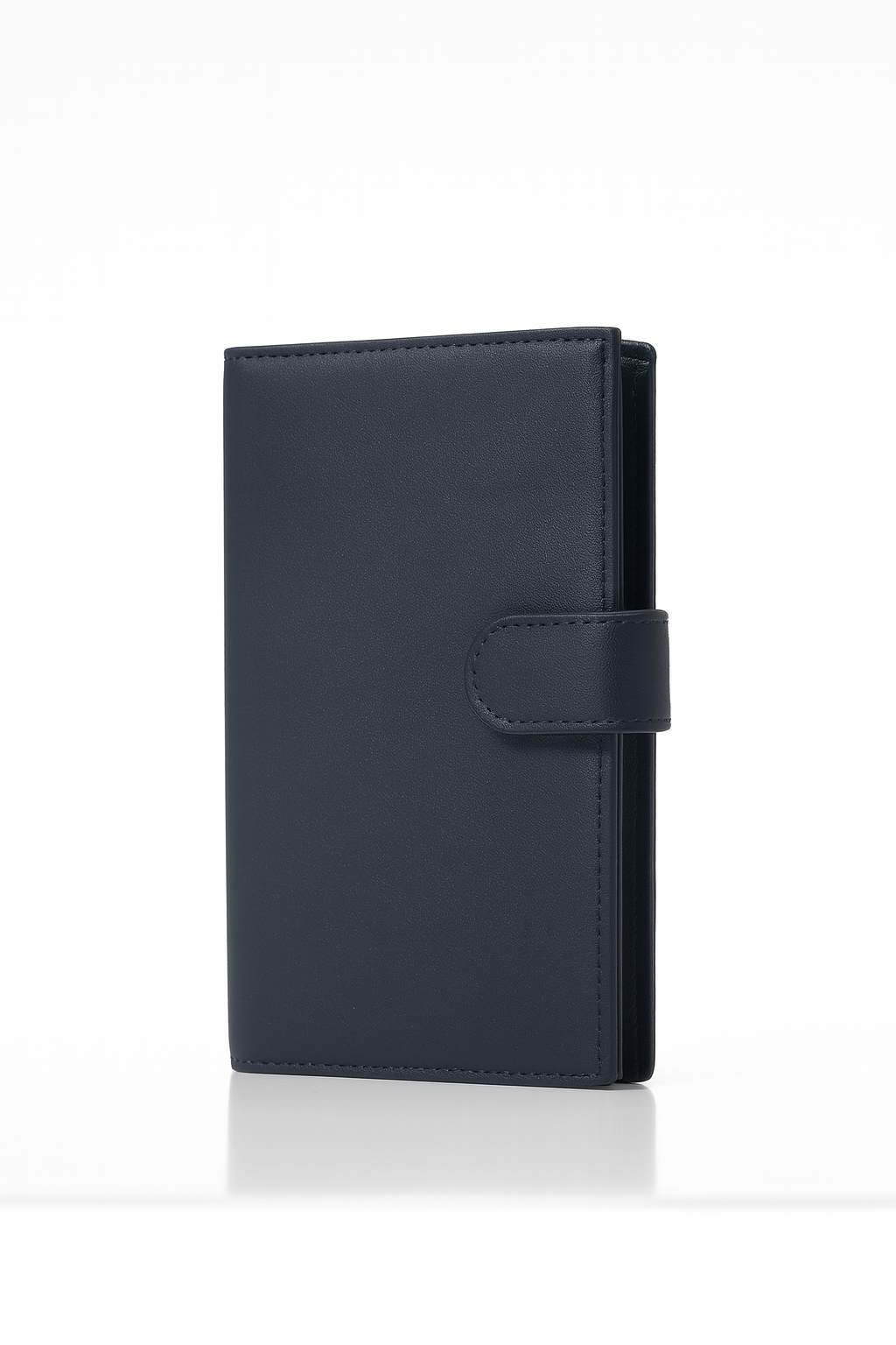 Voyage Classic Passport Wallet