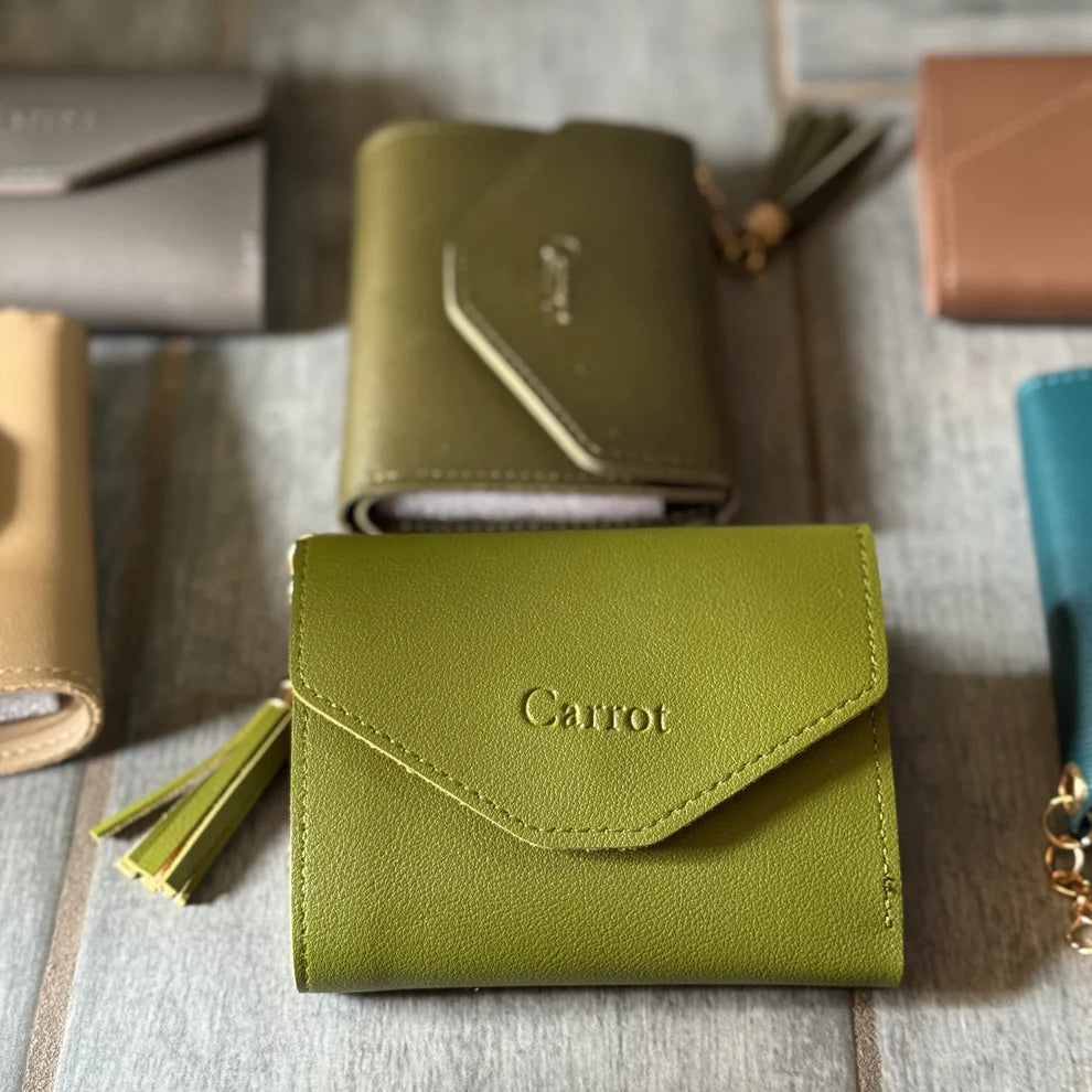 Lucien Women Carrot Wallet