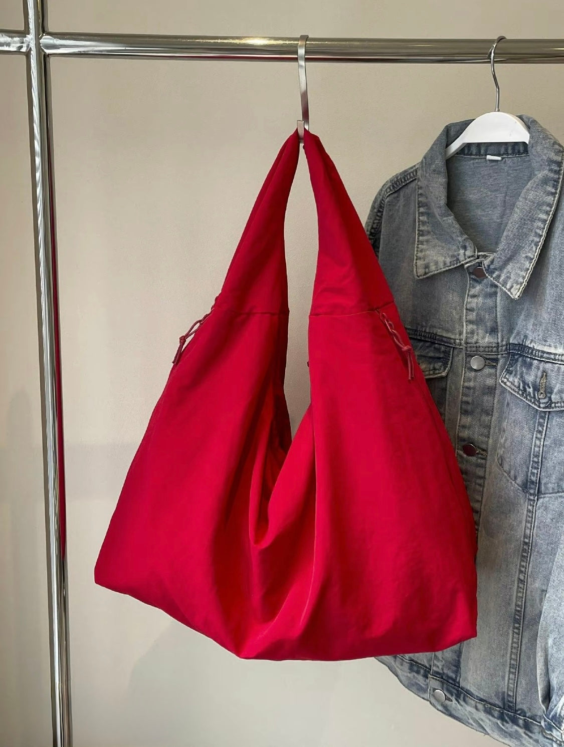 Lucien Terra Tote bag