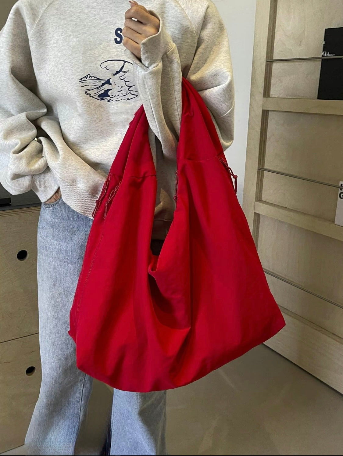 Lucien Terra Tote bag