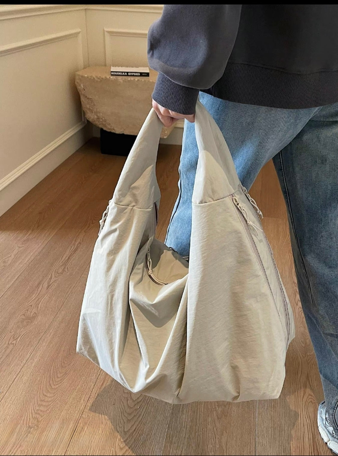 Lucien Terra Tote bag