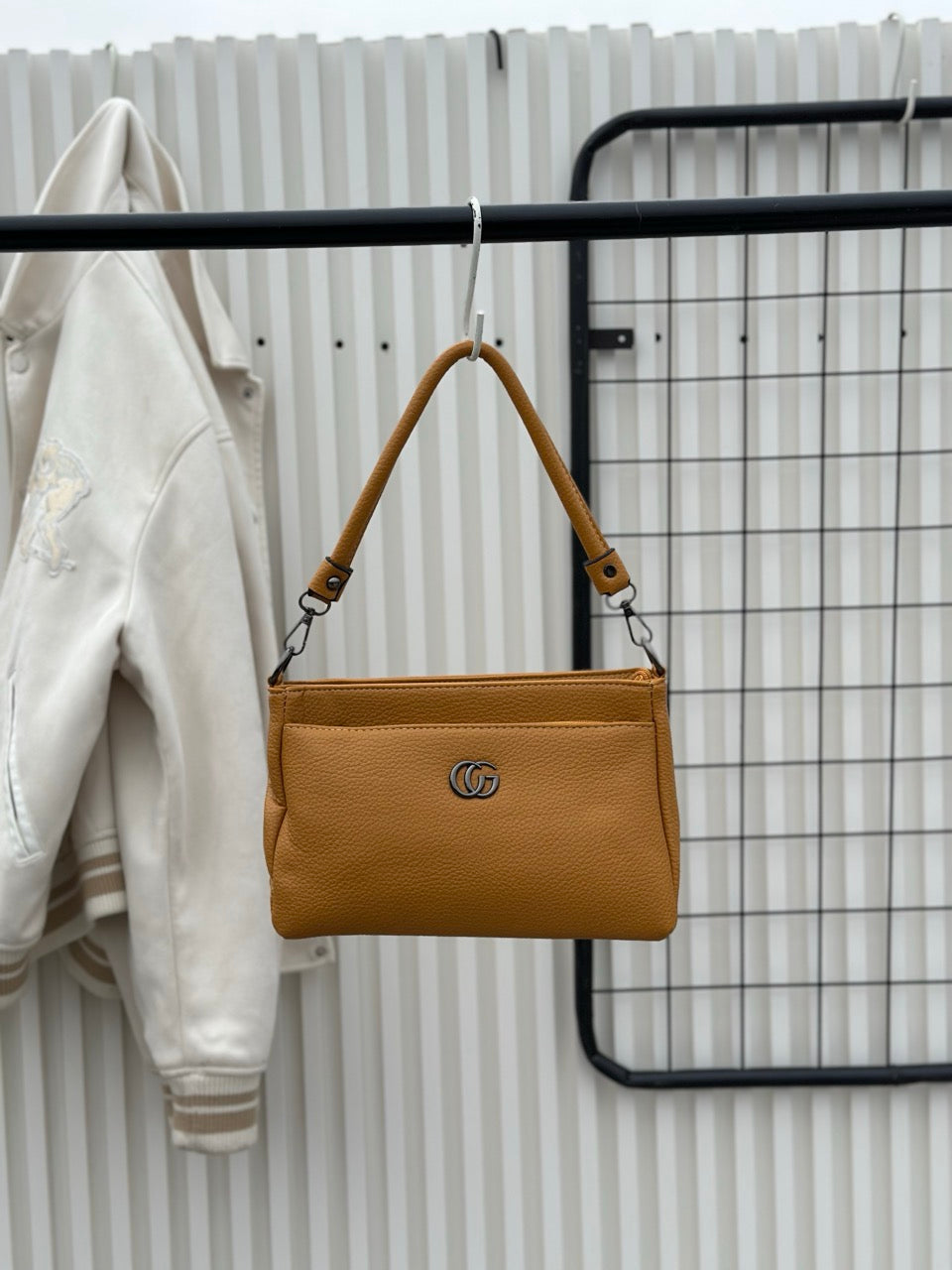 Lucien Cove Sling bag