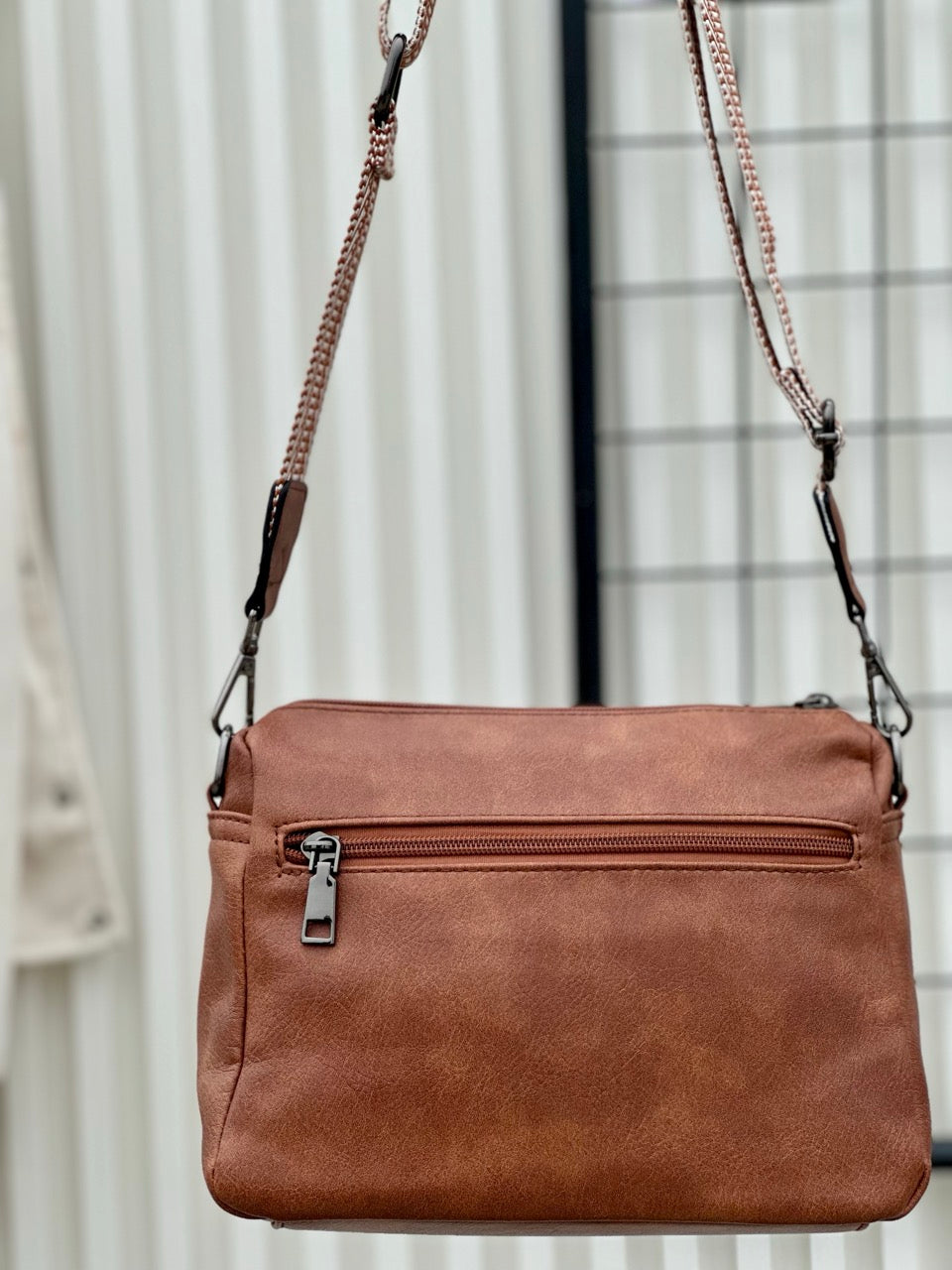Lucien Stride Sling bag