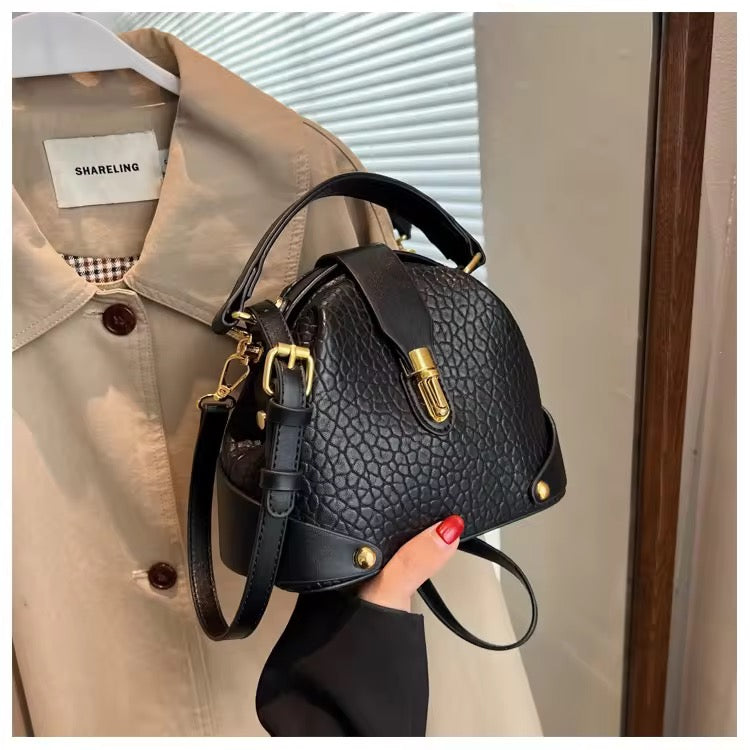 Lucien Everyday sling bag