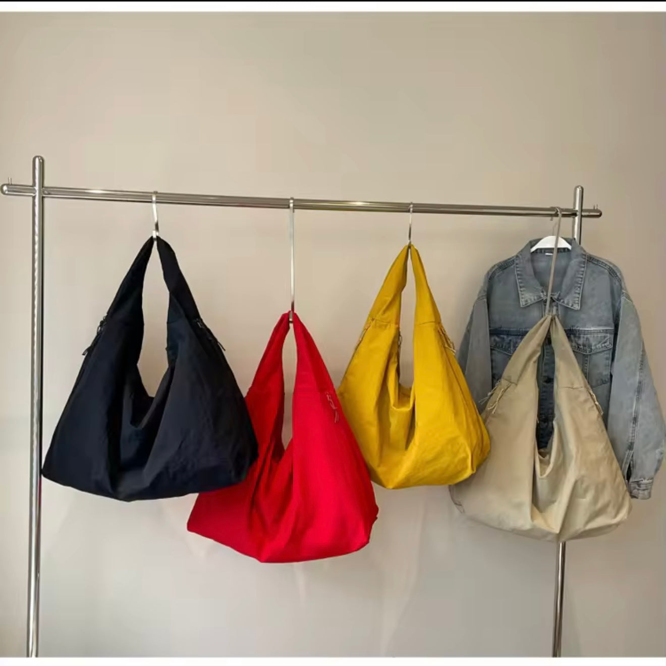 Lucien Terra Tote bag