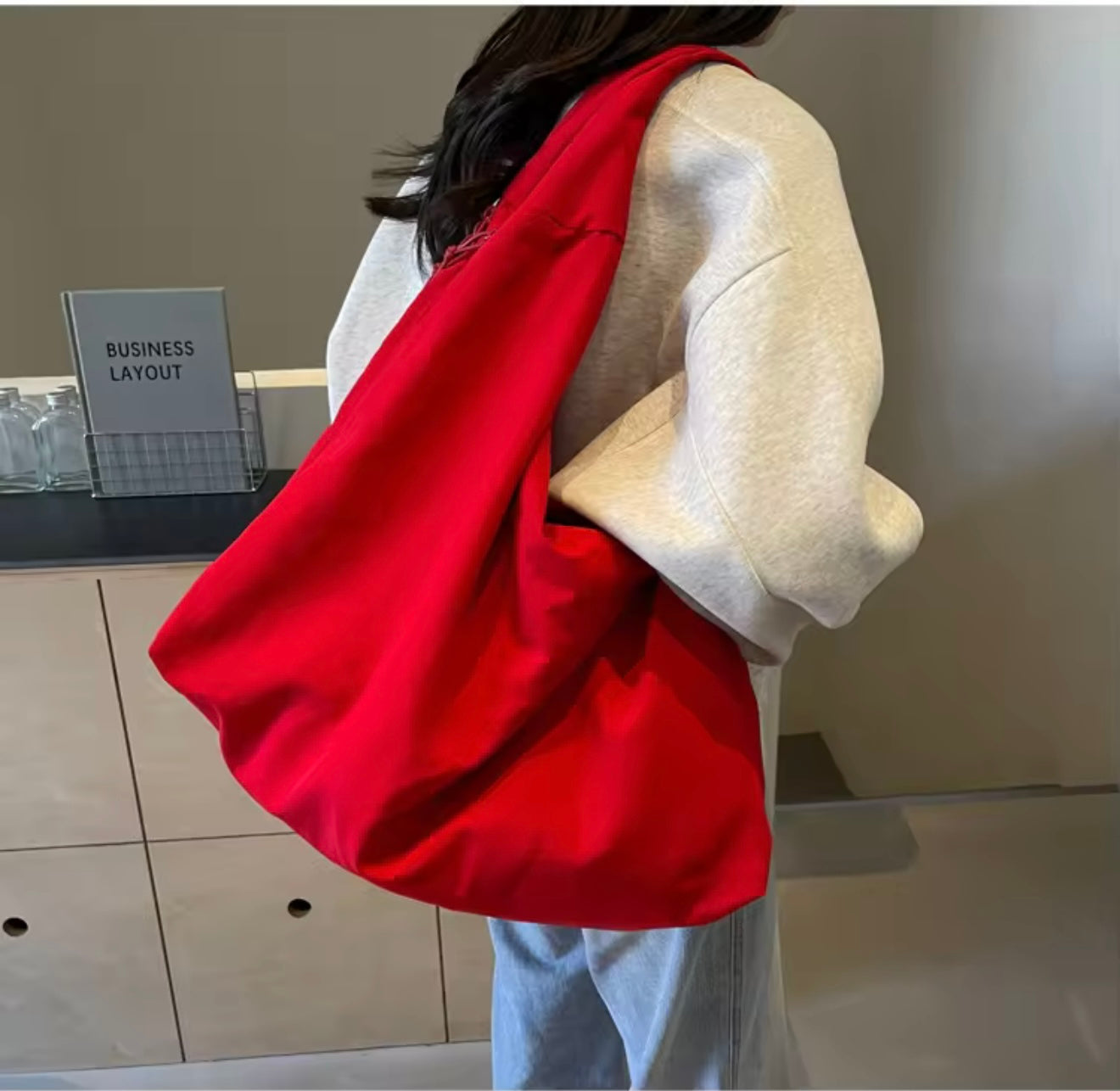 Lucien Terra Tote bag