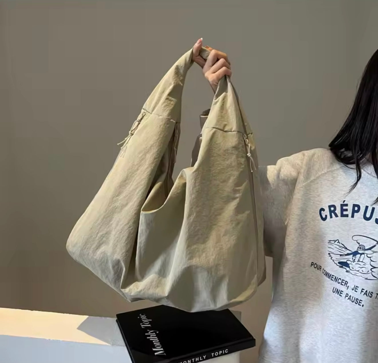 Lucien Terra Tote bag