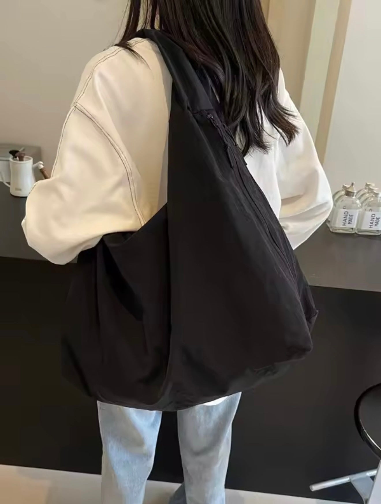 Lucien Terra Tote bag