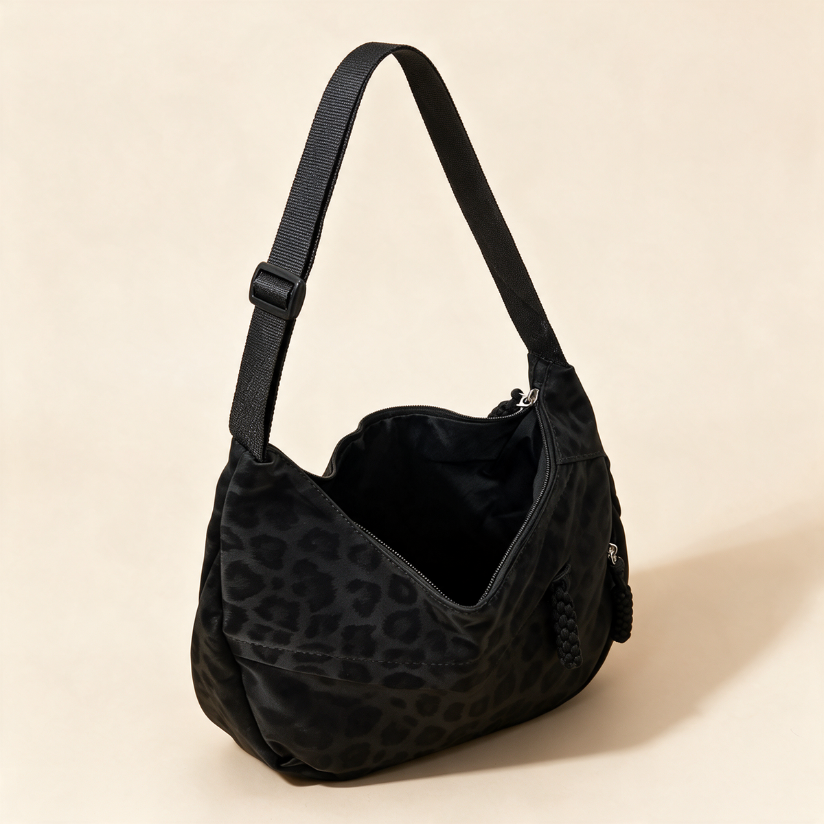 Mavro Sling Bag
