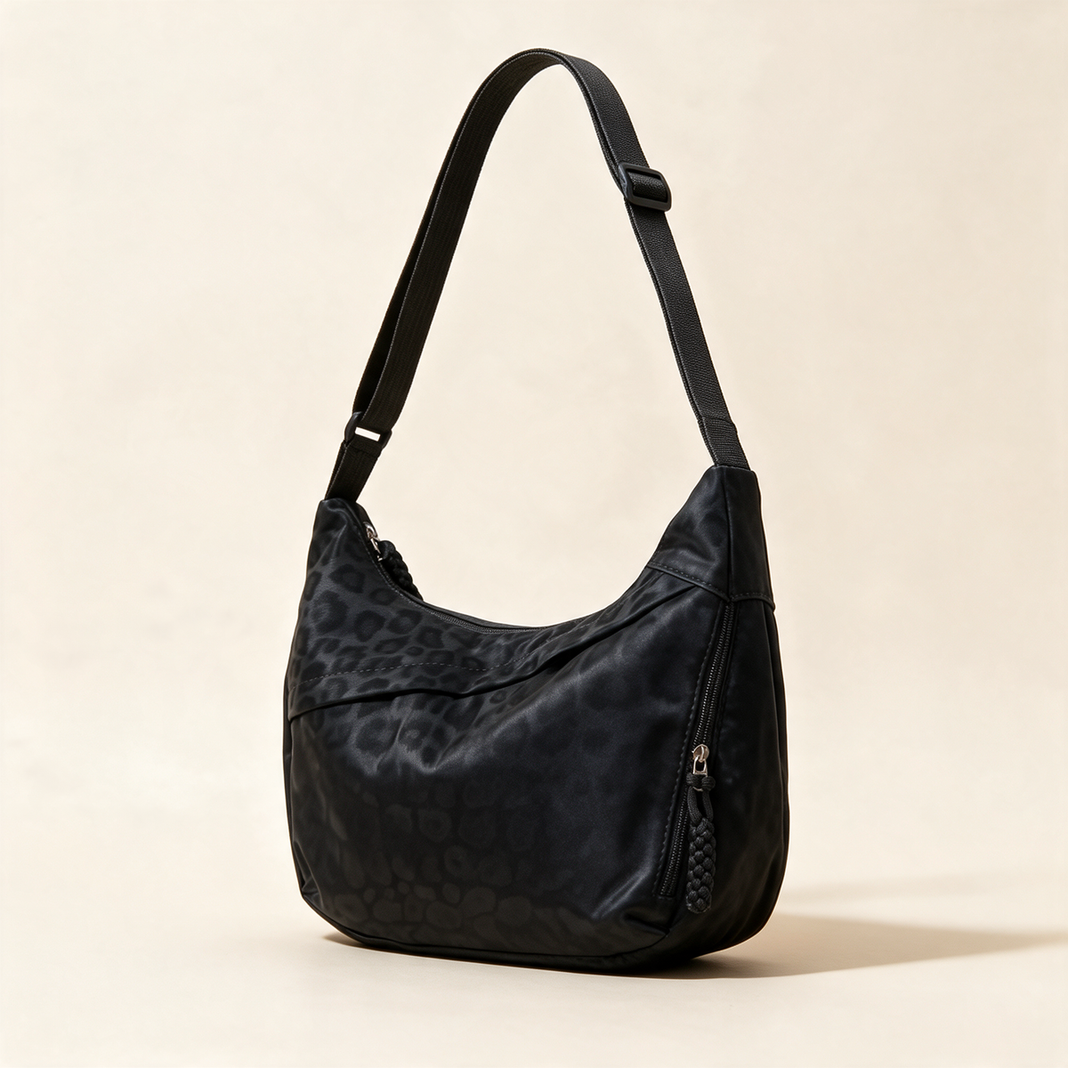 Mavro Sling Bag