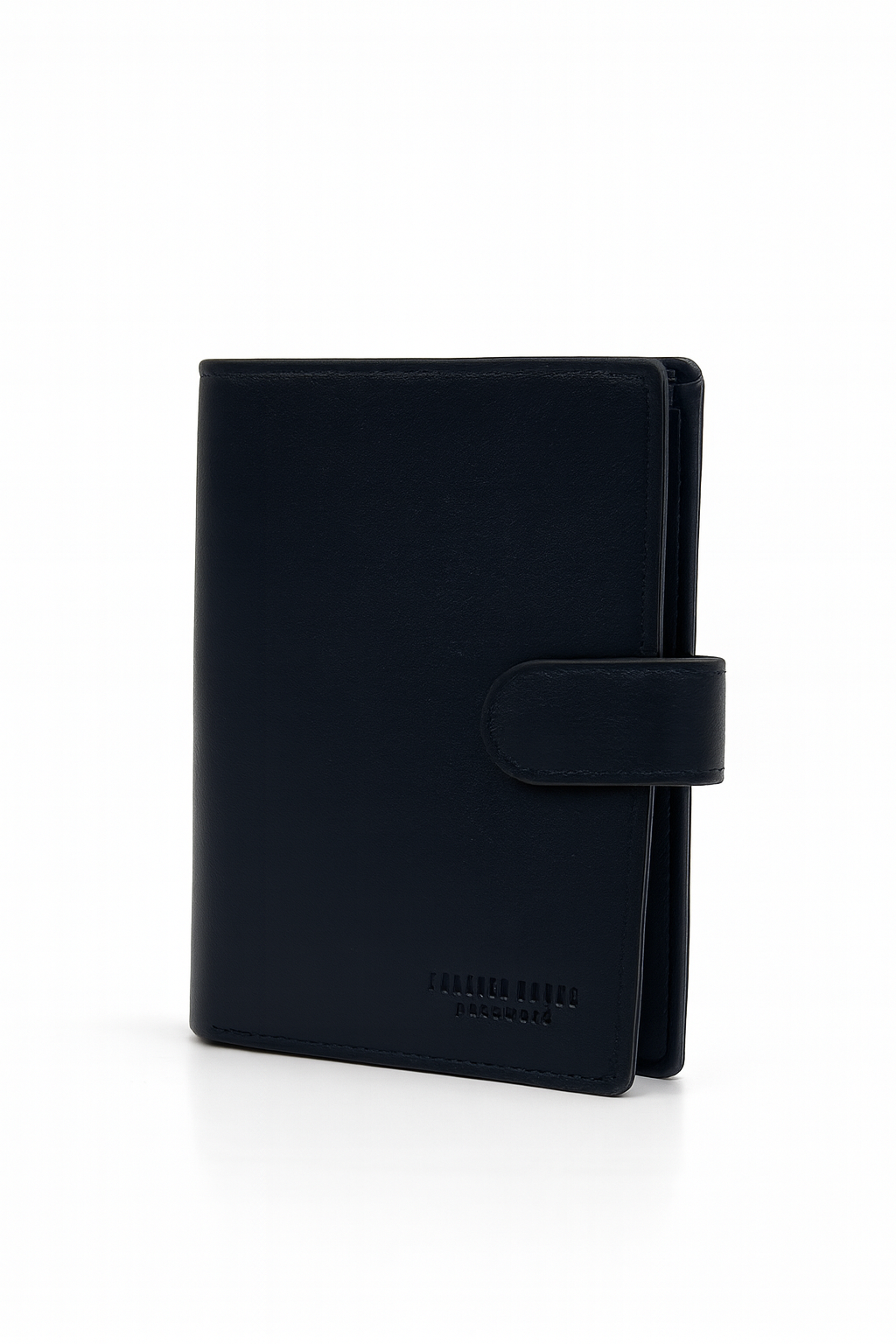 Voyage Classic Passport Wallet