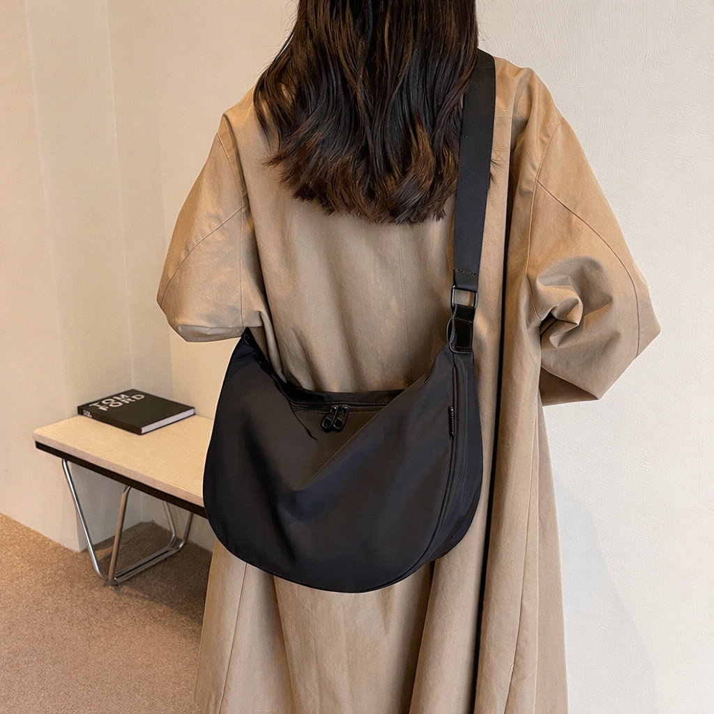 Lucien Drip sling bag