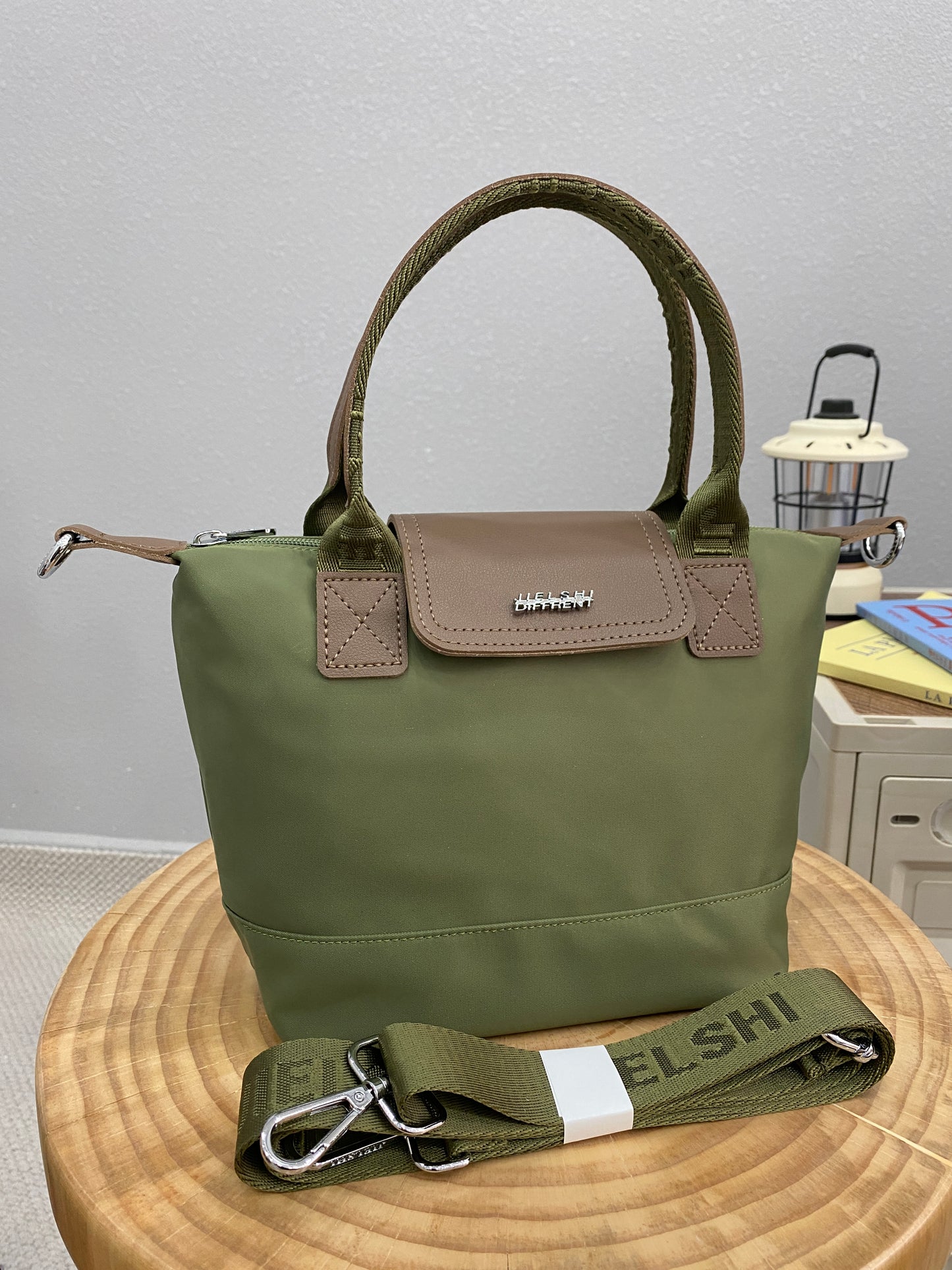 Lucien Daily Runner Sling bag