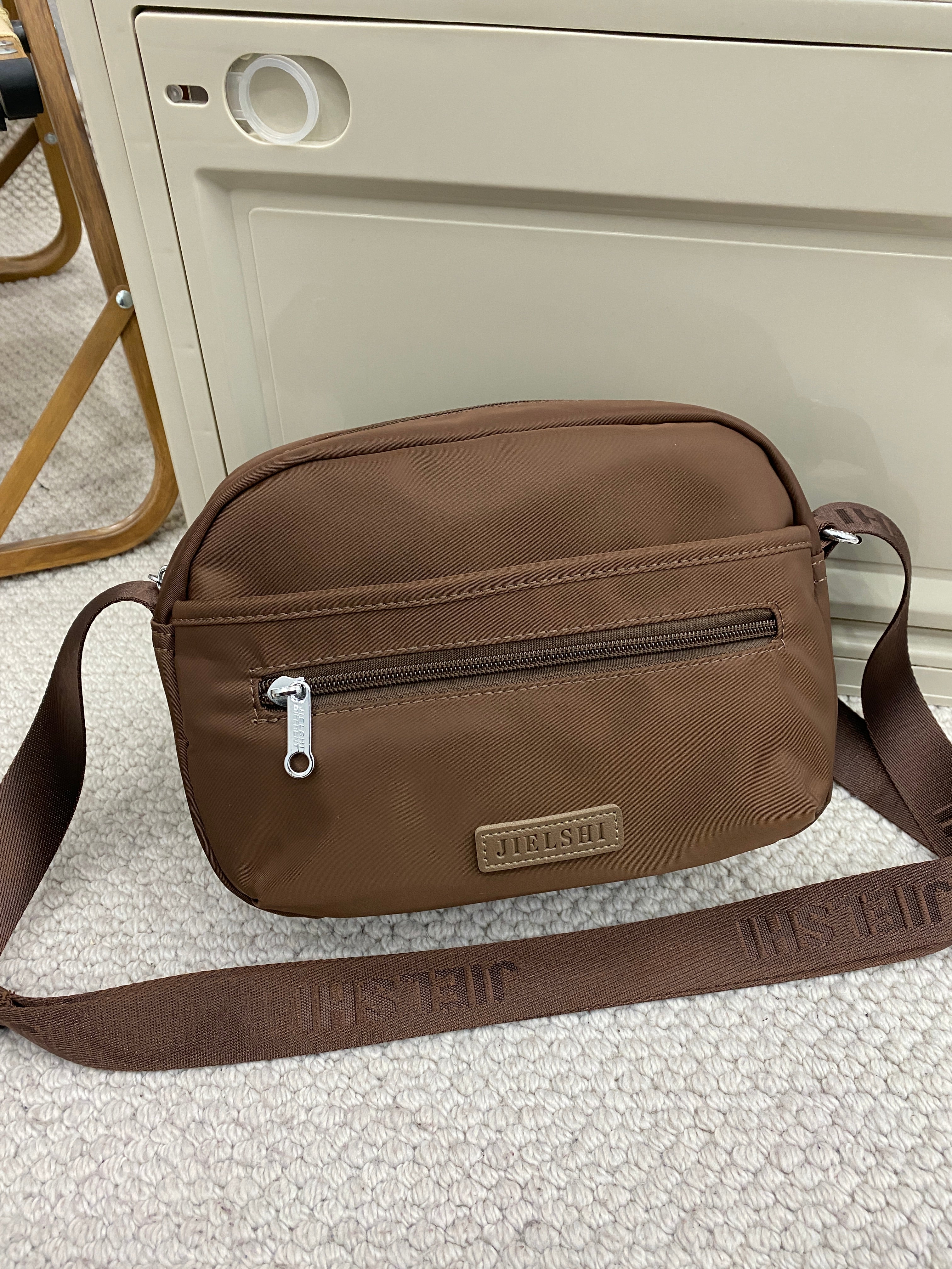 Lucien Boundless Sling bag