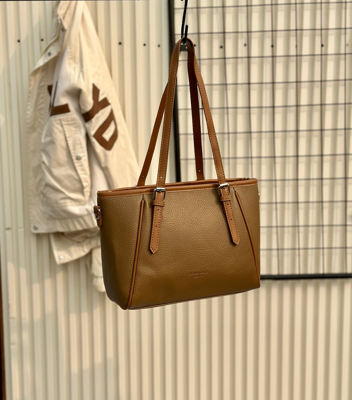 Lucien Eclipse Tote bag