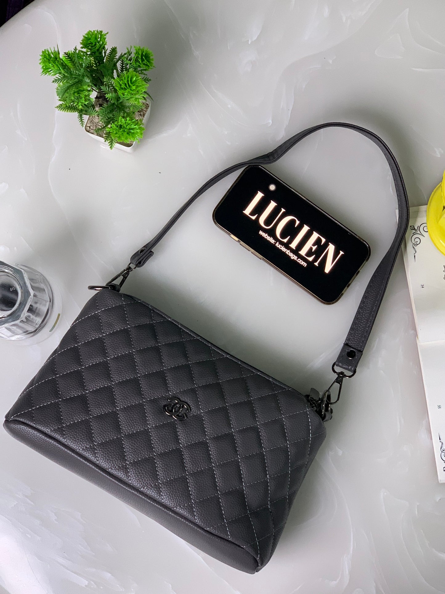 Lucien Multi zipper Slingbag 2.0