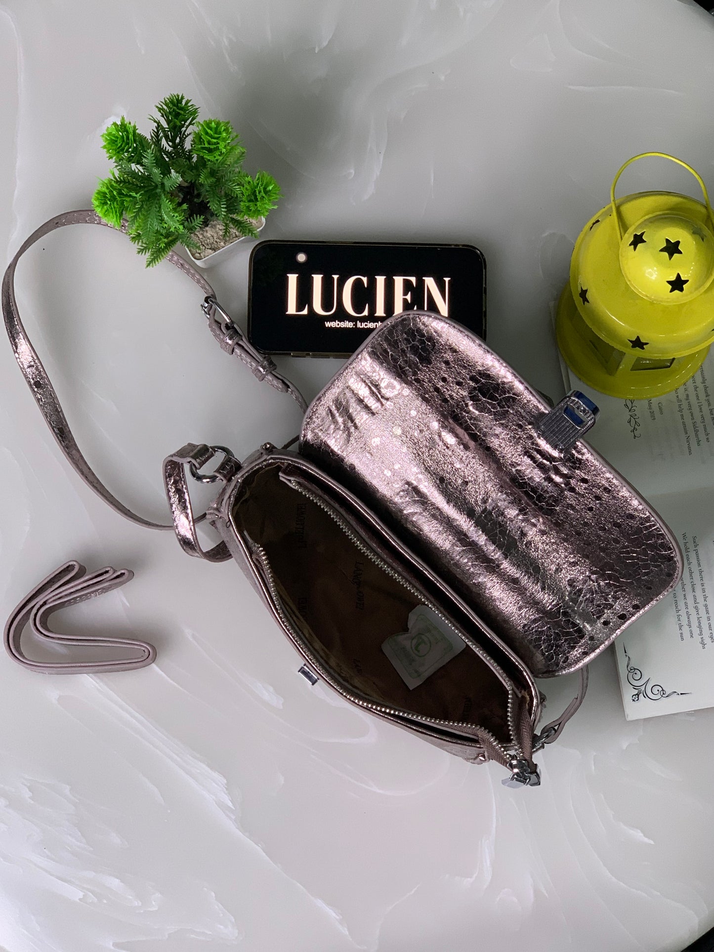 Lucien Glamour slingbag