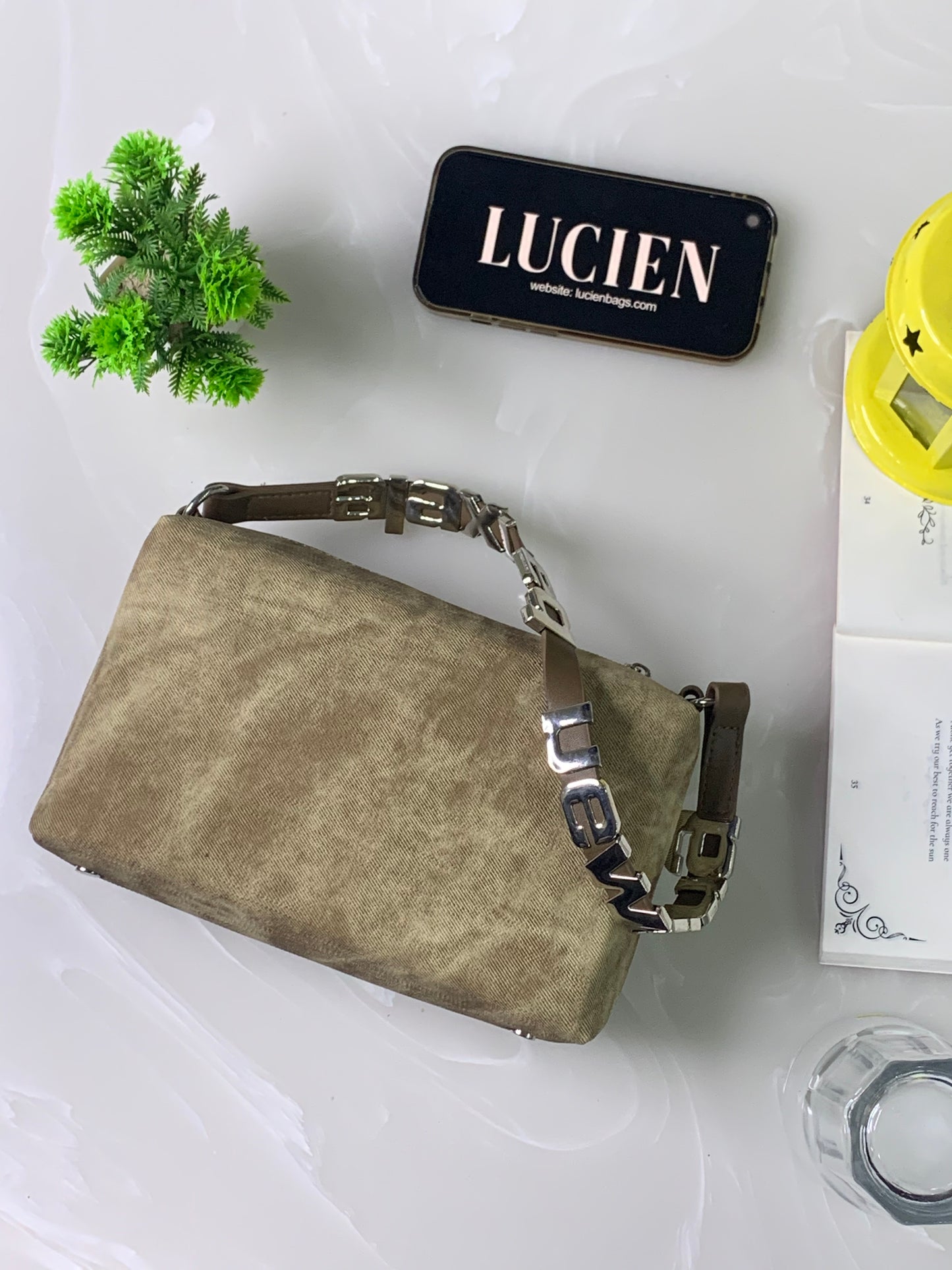 Lucien Ameila Slingbag